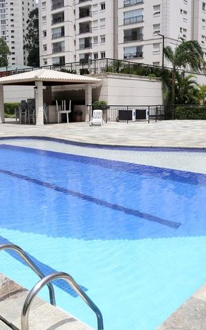 Apartamento à venda com 70m², 2 quartos e 2 vagasÁrea Comum - Piscina