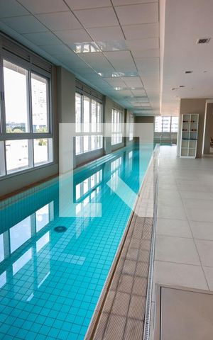 Studio para alugar com 34m², 1 quarto e 1 vaga Studio para alugar com 34m², 1 quarto e 1 vagaPiscina