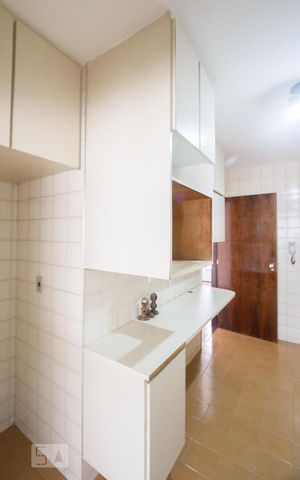 Apartamento à venda com 110m², 3 quartos e 2 vagasCozinha