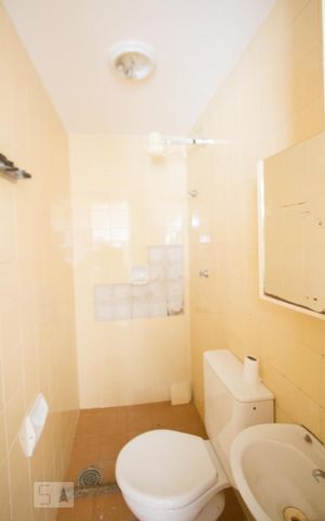 Apartamento à venda com 110m², 3 quartos e 2 vagasBanheiro de Serviço