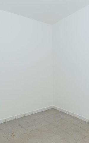 Casa para alugar com 40m², 1 quarto e sem vaga Casa para alugar com 40m², 1 quarto e sem vagaSala