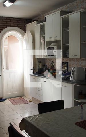 Casa à venda com 420m², 4 quartos e 2 vagasCozinha