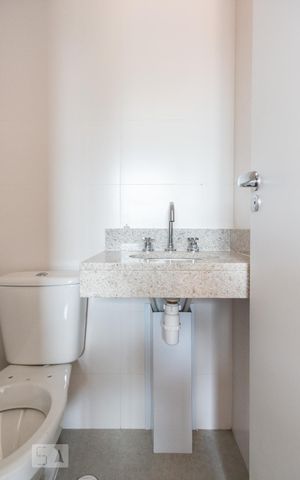 Apartamento para alugar com 50m², 2 quartos e 1 vaga Apartamento para alugar com 50m², 2 quartos e 1 vagaBanheiro