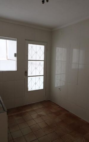 Casa à venda com 220m², 8 quartos e 2 vagasCozinha