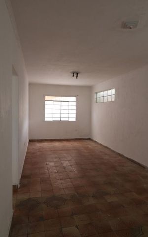 Casa à venda com 220m², 8 quartos e 2 vagasSala