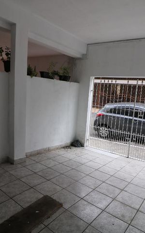 Casa à venda com 220m², 8 quartos e 2 vagasGaragem