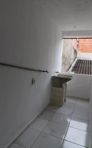 Casa à venda com 220m², 8 quartos e 2 vagasDetalhe da area de serviço