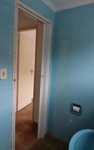 Casa à venda com 220m², 8 quartos e 2 vagasBanheiro