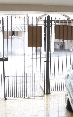 Casa à venda com 113m², 4 quartos e 2 vagasGaragem