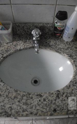 Casa à venda com 113m², 4 quartos e 2 vagasBanheiro - Torneira