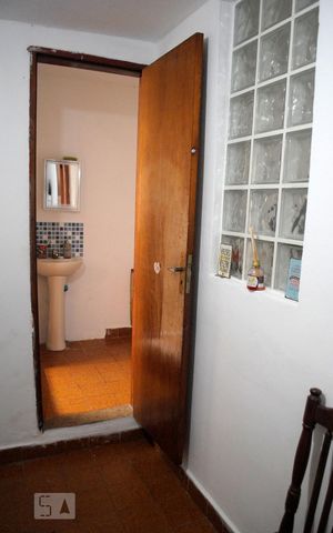 Casa à venda com 113m², 4 quartos e 2 vagasQuarto 1