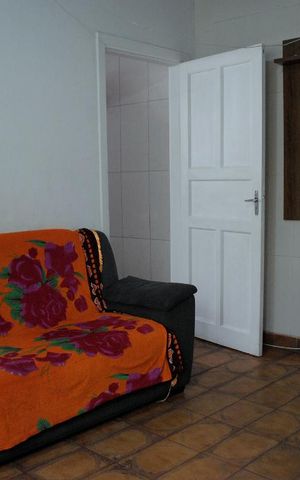 Casa à venda com 113m², 4 quartos e 2 vagasSala