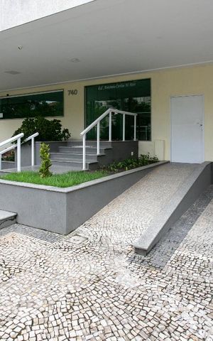 Apartamento à venda com 160m², 1 quarto e sem vaga Apartamento à venda com 160m², 1 quarto e sem vagaEntrada