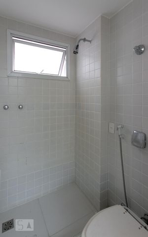 Apartamento à venda com 160m², 1 quarto e sem vaga Apartamento à venda com 160m², 1 quarto e sem vagaBanheiro da Suíte