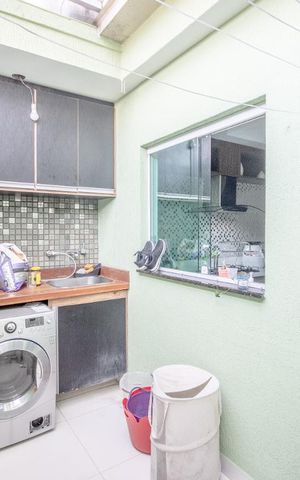 Casa de condomínio à venda com 111m², 3 quartos e 2 vagasÁrea de Serviço