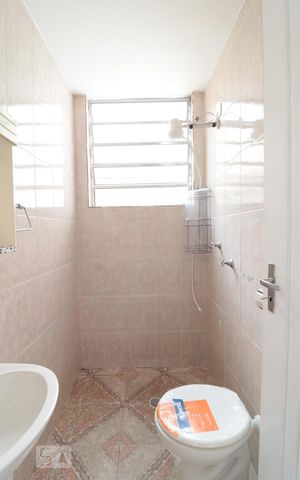 Casa à venda com 95m², 2 quartos e 1 vagaBanheiro Social