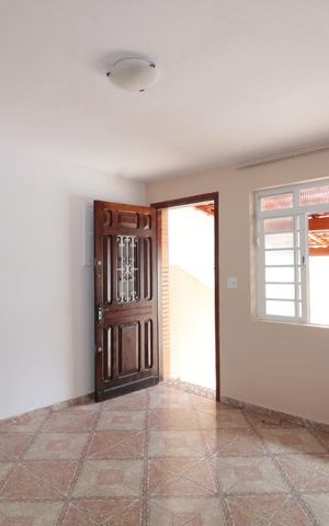 Casa à venda com 95m², 2 quartos e 1 vagaSala