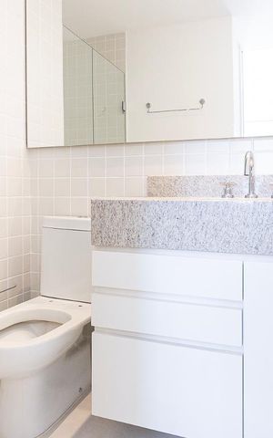 Apartamento à venda com 39m², 1 quarto e 1 vaga Apartamento à venda com 39m², 1 quarto e 1 vagaBanheiro da Suite