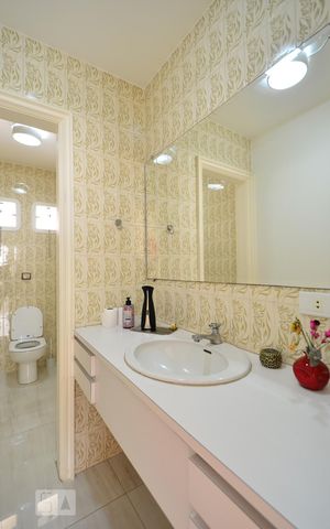 Casa à venda com 750m², 3 quartos e 5 vagasLavabo 2