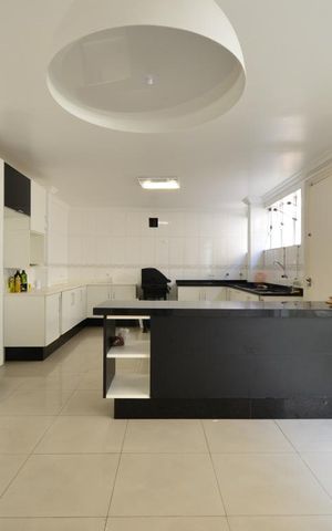 Casa à venda com 750m², 3 quartos e 5 vagasBanheiro