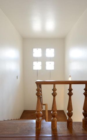 Casa à venda com 750m², 3 quartos e 5 vagasEscada