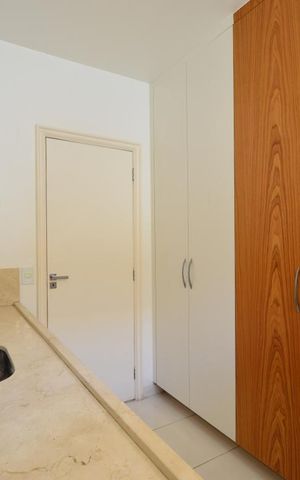 Casa à venda com 750m², 3 quartos e 5 vagasLavabo 1