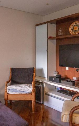Apartamento à venda com 174m², 3 quartos e 3 vagas Apartamento à venda com 174m², 3 quartos e 3 vagasSala