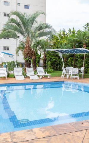 Apartamento à venda com 174m², 3 quartos e 3 vagas Apartamento à venda com 174m², 3 quartos e 3 vagasÁrea comum - Piscina Infantil