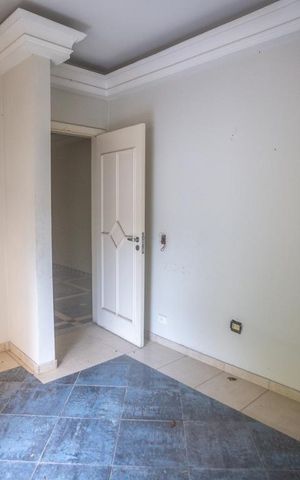 Casa à venda com 900m², 8 quartos e 10 vagas Casa à venda com 900m², 8 quartos e 10 vagasQuarto 2
