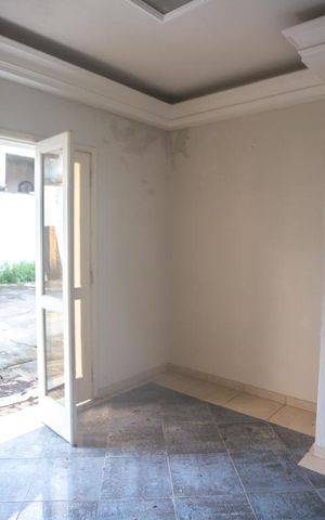 Casa à venda com 900m², 8 quartos e 10 vagas Casa à venda com 900m², 8 quartos e 10 vagasQuarto 2