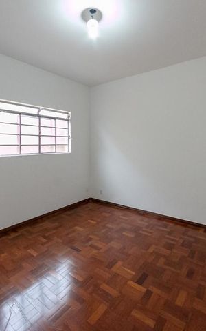 Casa para alugar com 76m², 2 quartos e sem vagaSala