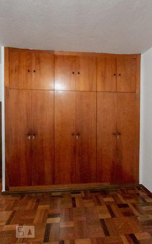 Casa para alugar com 76m², 2 quartos e sem vagaQuarto 1