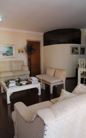 Apartamento à venda com 180m², 4 quartos e 3 vagasSala