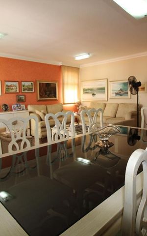 Apartamento à venda com 180m², 4 quartos e 3 vagasSala