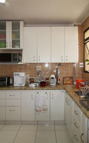 Apartamento à venda com 180m², 4 quartos e 3 vagasCozinha