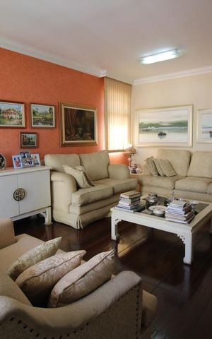 Apartamento à venda com 180m², 4 quartos e 3 vagasSala