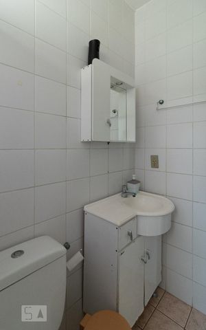 Apartamento à venda com 63m², 2 quartos e 1 vaga Apartamento à venda com 63m², 2 quartos e 1 vagaBanheiro