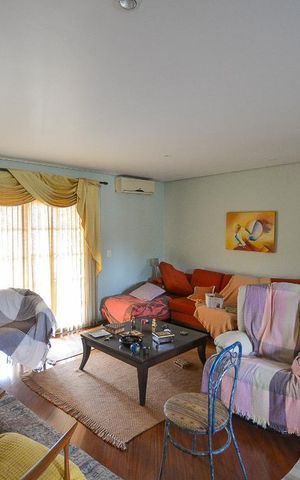 Casa à venda com 345m², 5 quartos e 4 vagas Casa à venda com 345m², 5 quartos e 4 vagasSala Superior