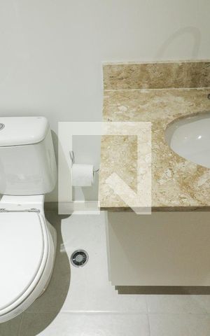Apartamento para alugar com 64m², 2 quartos e 1 vagaBanheiro Social