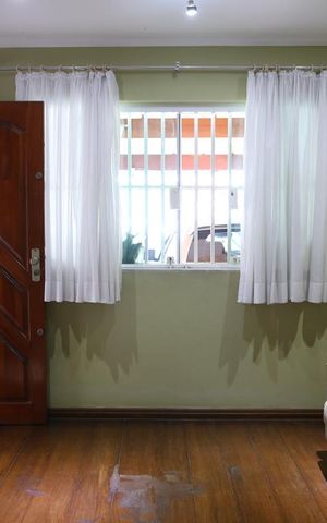 Casa à venda com 193m², 3 quartos e 2 vagasSala