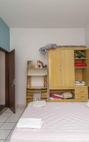 Casa à venda com 280m², 4 quartos e 4 vagas Casa à venda com 280m², 4 quartos e 4 vagasQuarto Suíte