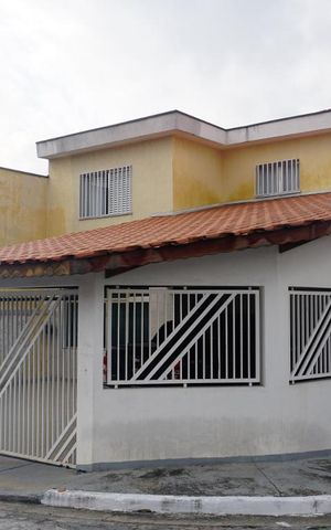 Casa à venda com 270m², 3 quartos e 4 vagasFachada 