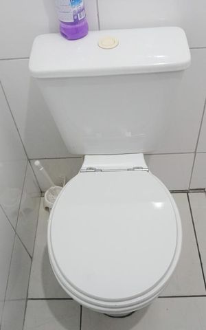 Casa à venda com 270m², 3 quartos e 4 vagasBanheiro da Churrasqueira