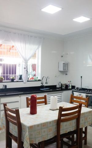 Casa à venda com 270m², 3 quartos e 4 vagasCozinha