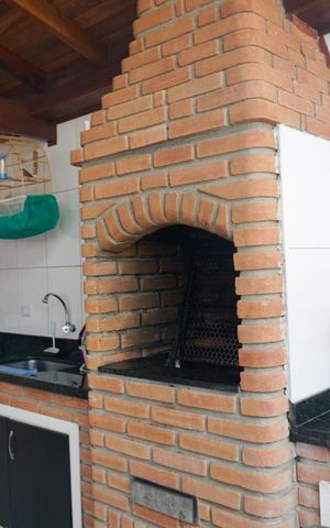 Casa à venda com 270m², 3 quartos e 4 vagasChurrasqueira