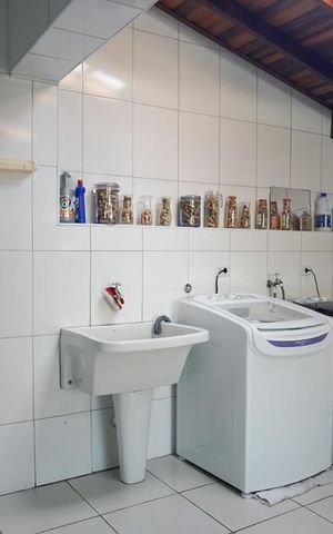 Casa à venda com 270m², 3 quartos e 4 vagasLavanderia