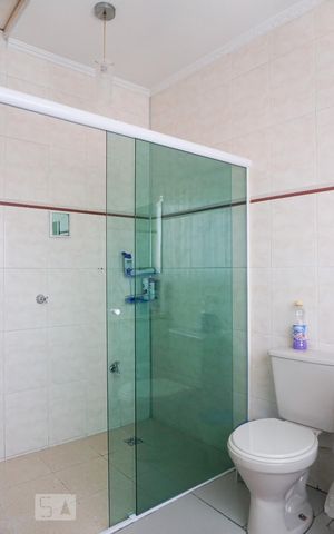 Casa à venda com 270m², 3 quartos e 4 vagasBanheiro Social
