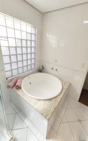 Casa à venda com 160m², 2 quartos e 2 vagas Casa à venda com 160m², 2 quartos e 2 vagasBanheiro da Suíte 2
