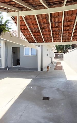 Casa à venda com 160m², 2 quartos e 2 vagas Casa à venda com 160m², 2 quartos e 2 vagasGaragem