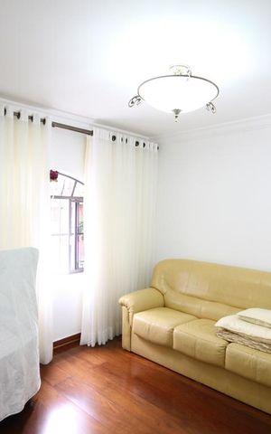 Casa de condomínio à venda com 300m², 3 quartos e 3 vagasSala